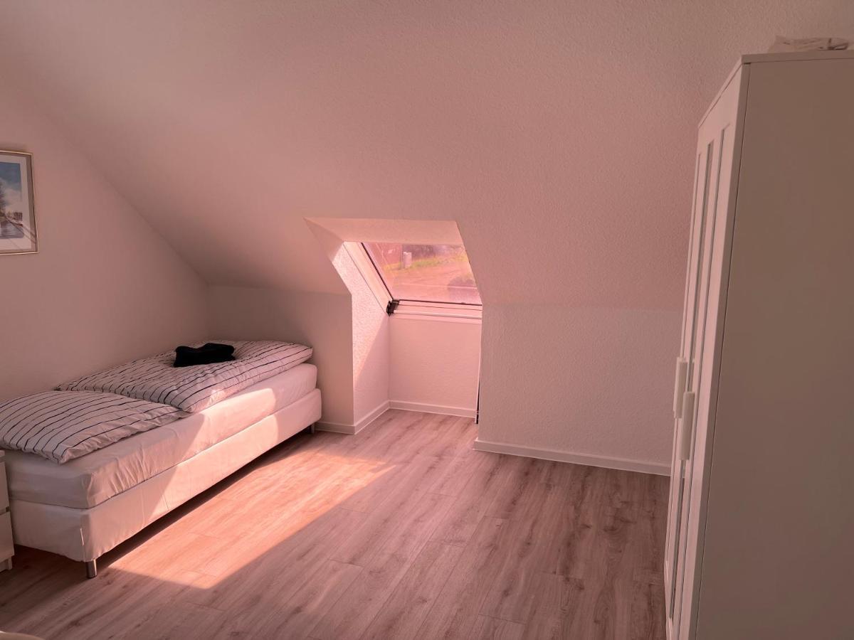 Grosszuegige 3 Zkb Mit 80M² Wilhelmshaven Exterior foto