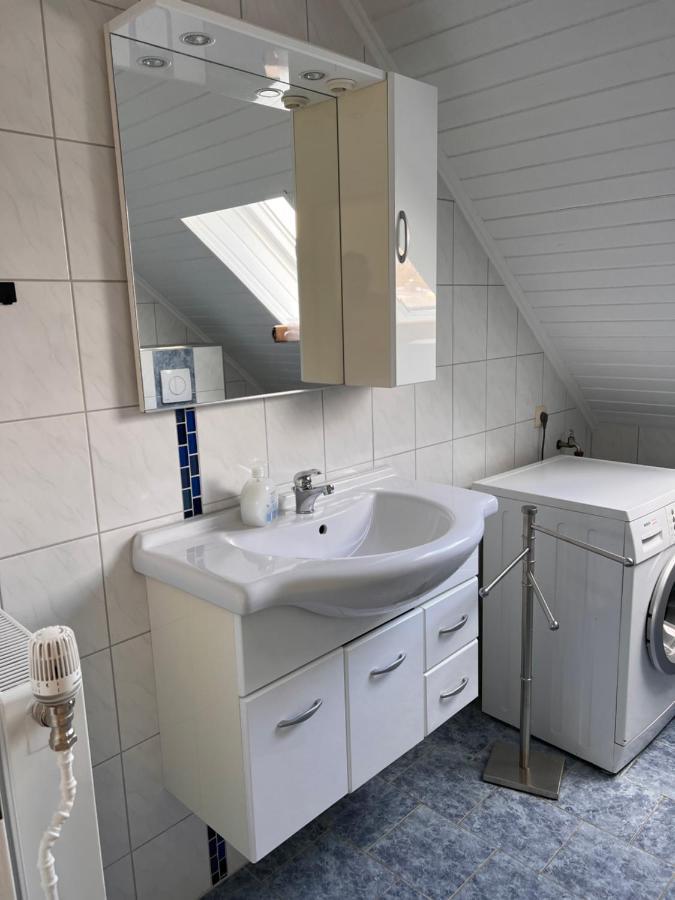 Grosszuegige 3 Zkb Mit 80M² Wilhelmshaven Exterior foto