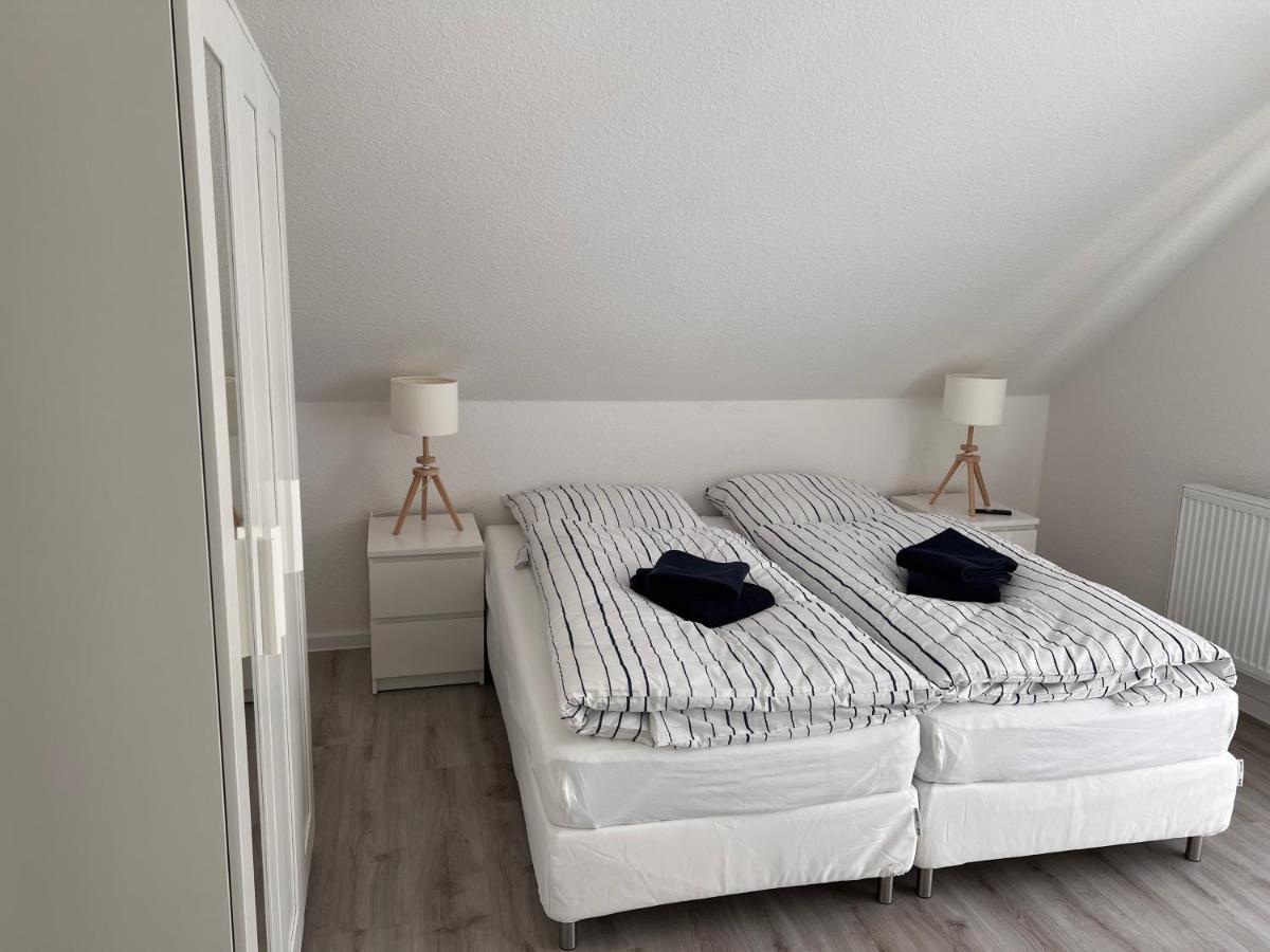 Grosszuegige 3 Zkb Mit 80M² Wilhelmshaven Exterior foto